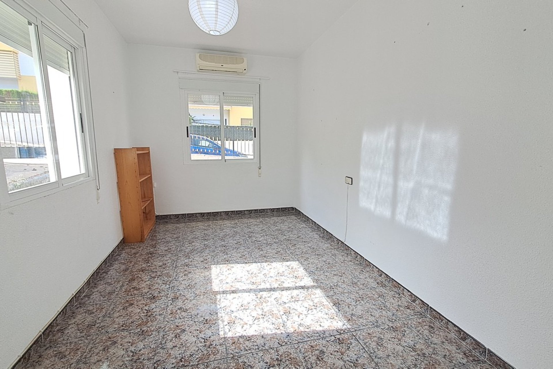 Wiederverkauf - Villa -
Villamartin - Costa Blanca