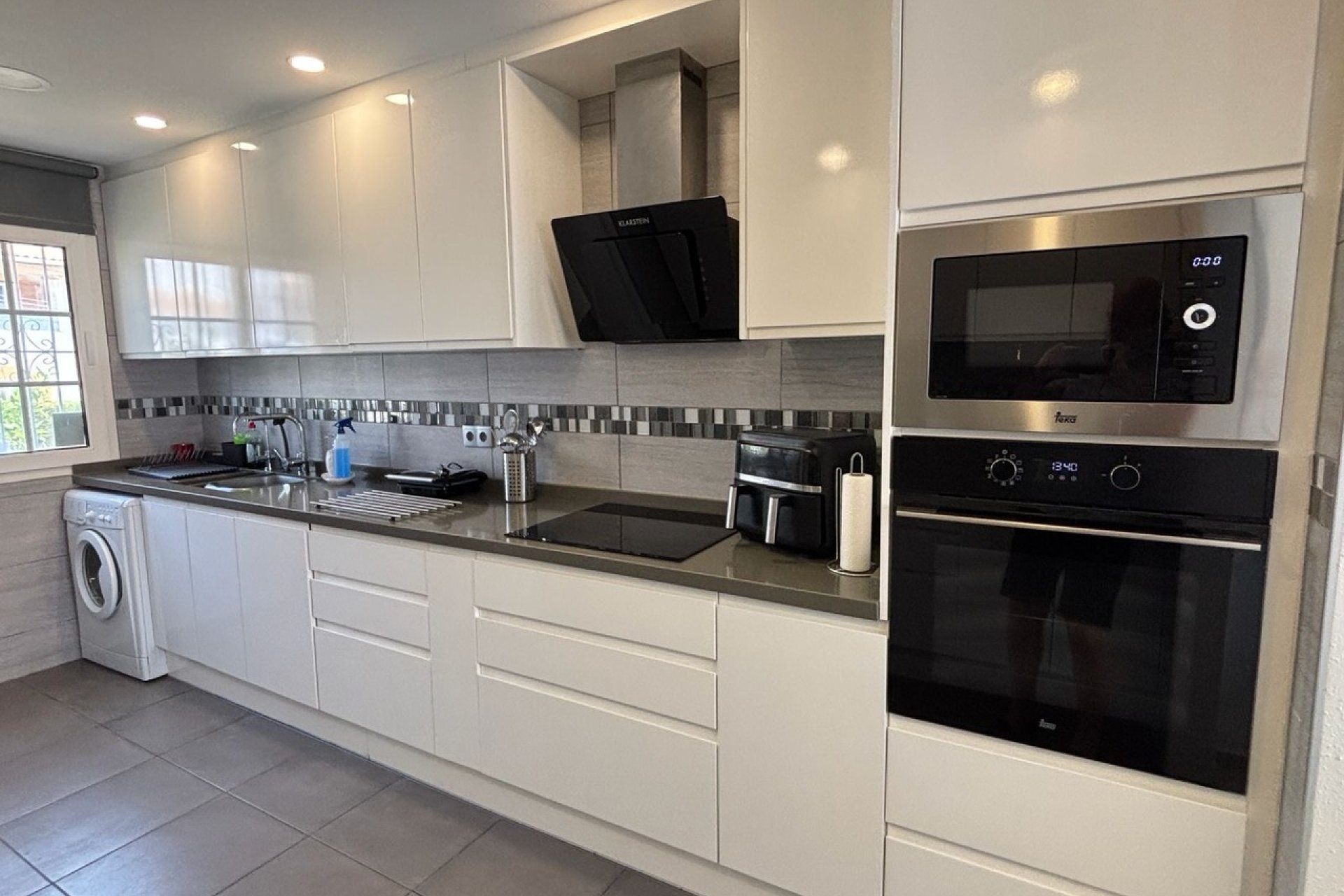 Wiederverkauf - Villa -
Villamartin - Costa Blanca