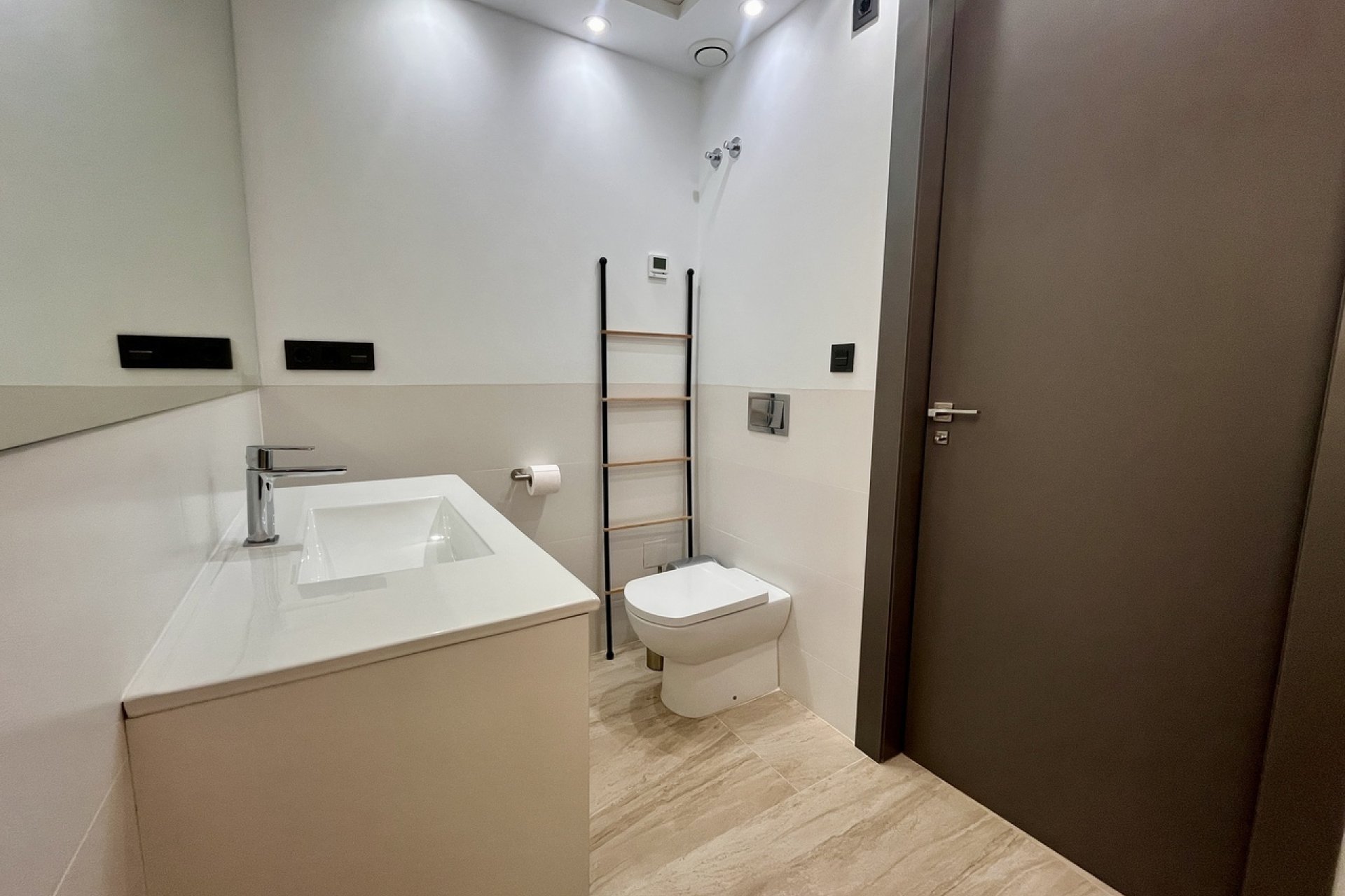 Wiederverkauf - Villa -
Villamartin - Costa Blanca