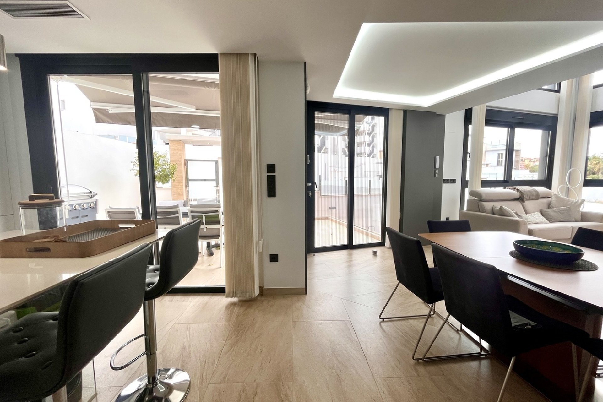 Wiederverkauf - Villa -
Villamartin - Costa Blanca