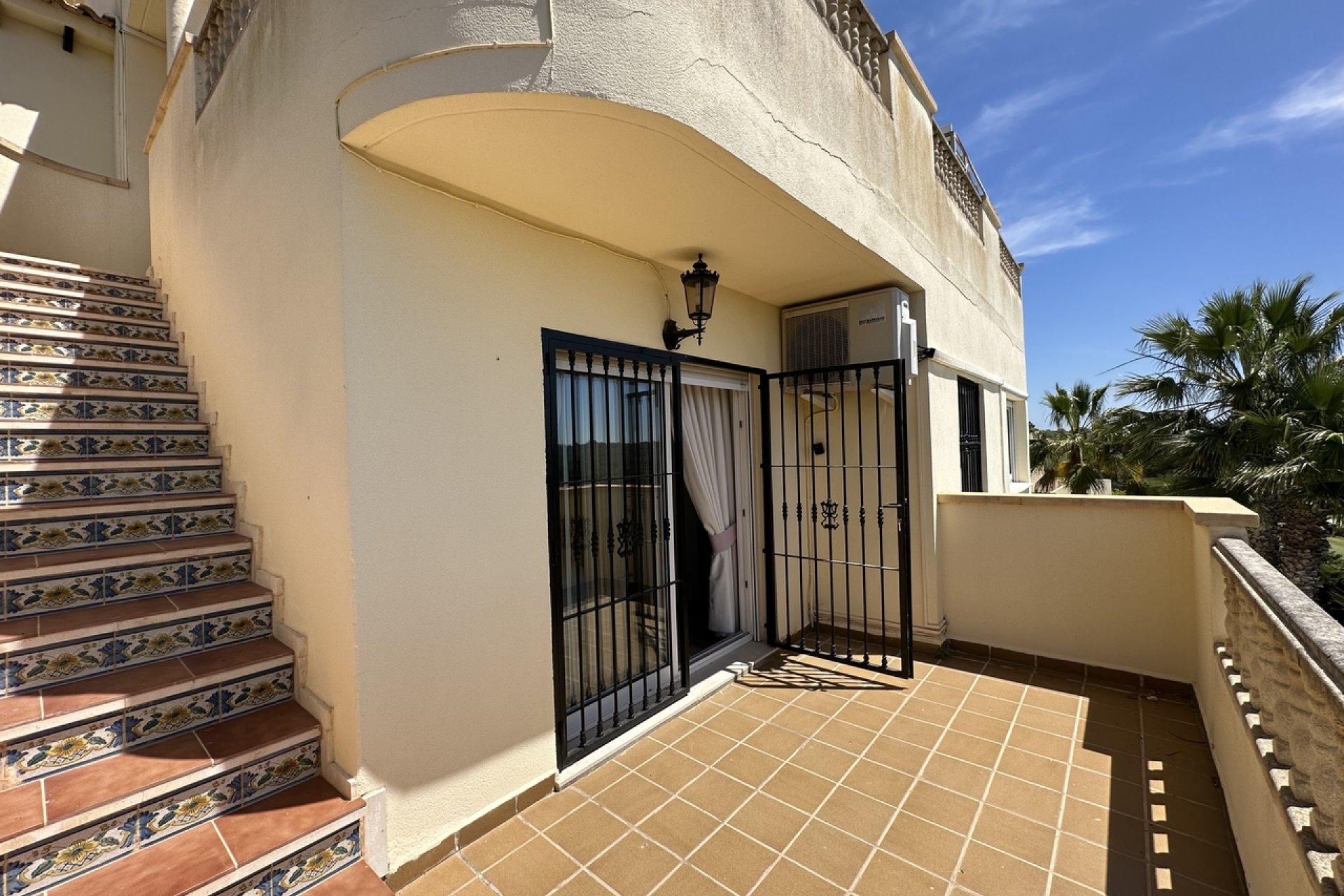 Wiederverkauf - Villa -
Villamartin - Costa Blanca