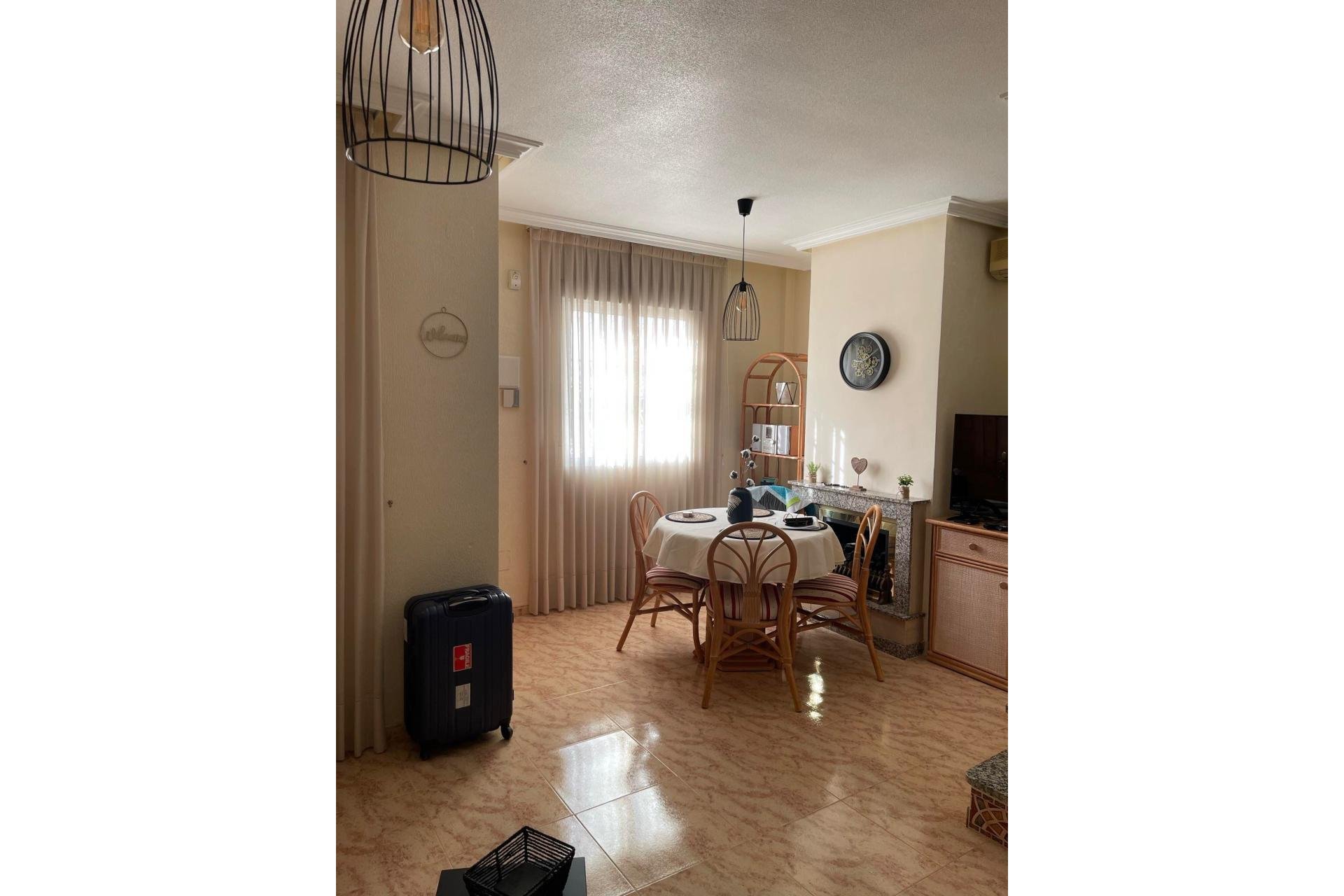 Wiederverkauf - Villa -
Villamartin - Costa Blanca