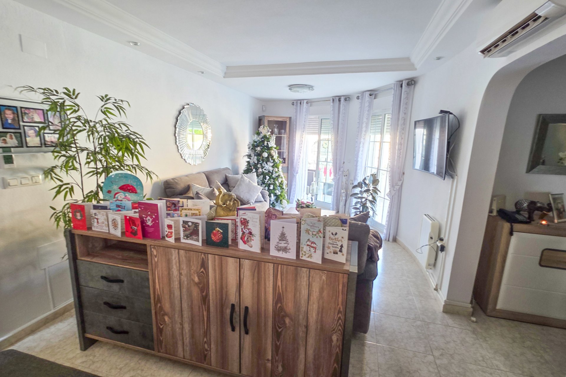 Wiederverkauf - Villa -
Villamartin - Costa Blanca