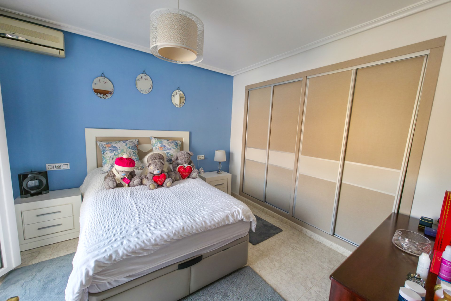 Wiederverkauf - Villa -
Villamartin - Costa Blanca