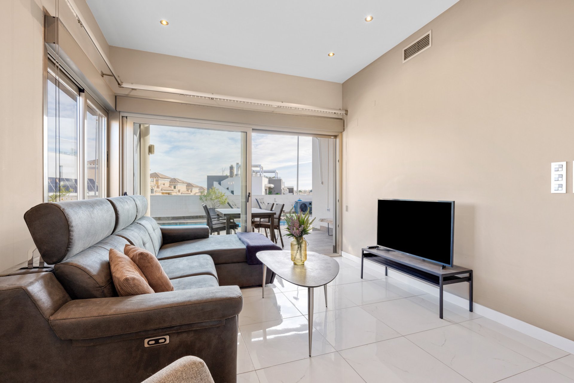 Wiederverkauf - Villa -
Villamartin - Costa Blanca