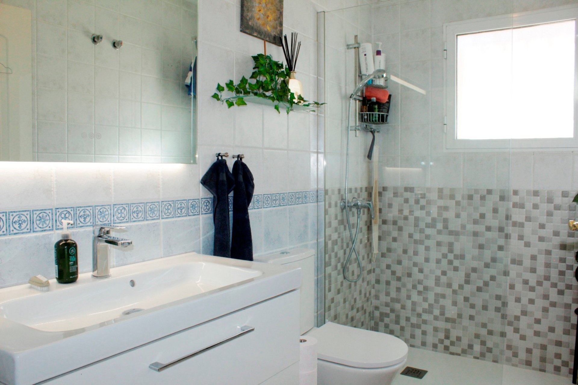 Wiederverkauf - Villa -
Villamartin - Costa Blanca