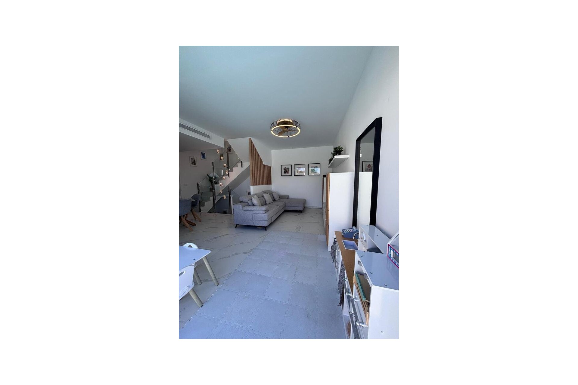 Wiederverkauf - Villa -
Villamartin - Costa Blanca