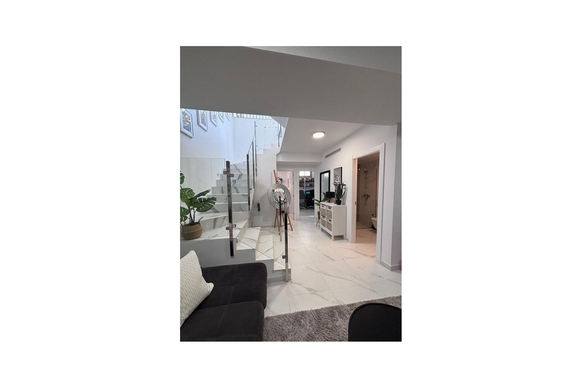 Wiederverkauf - Villa -
Villamartin - Costa Blanca