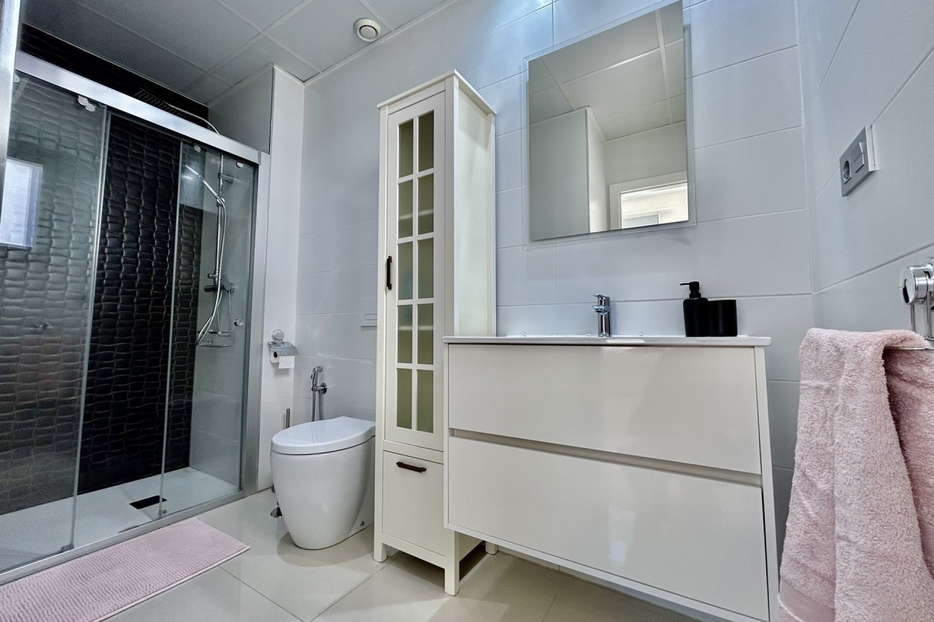 Wiederverkauf - Villa -
Villamartin - Costa Blanca