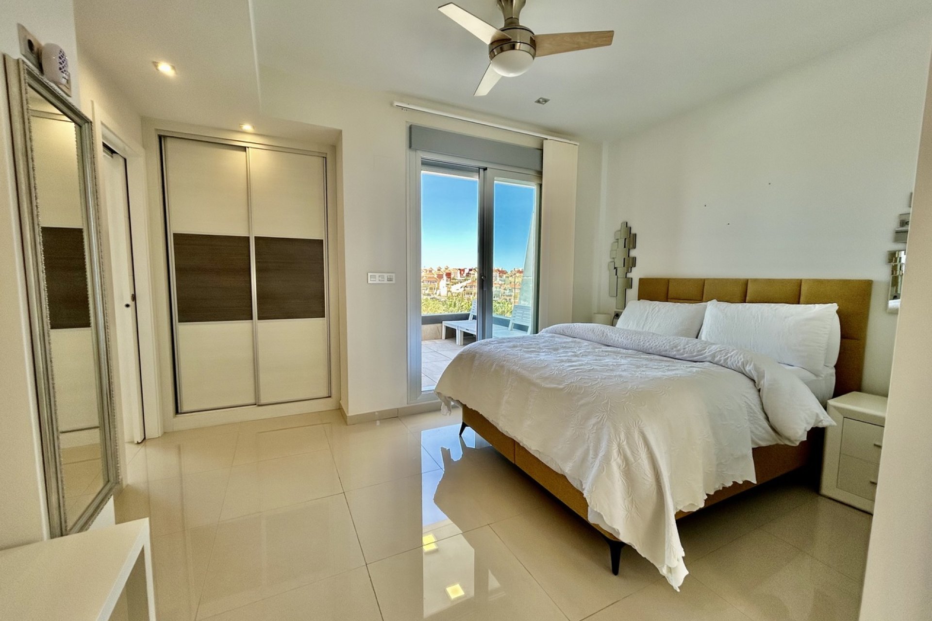 Wiederverkauf - Villa -
Villamartin - Costa Blanca