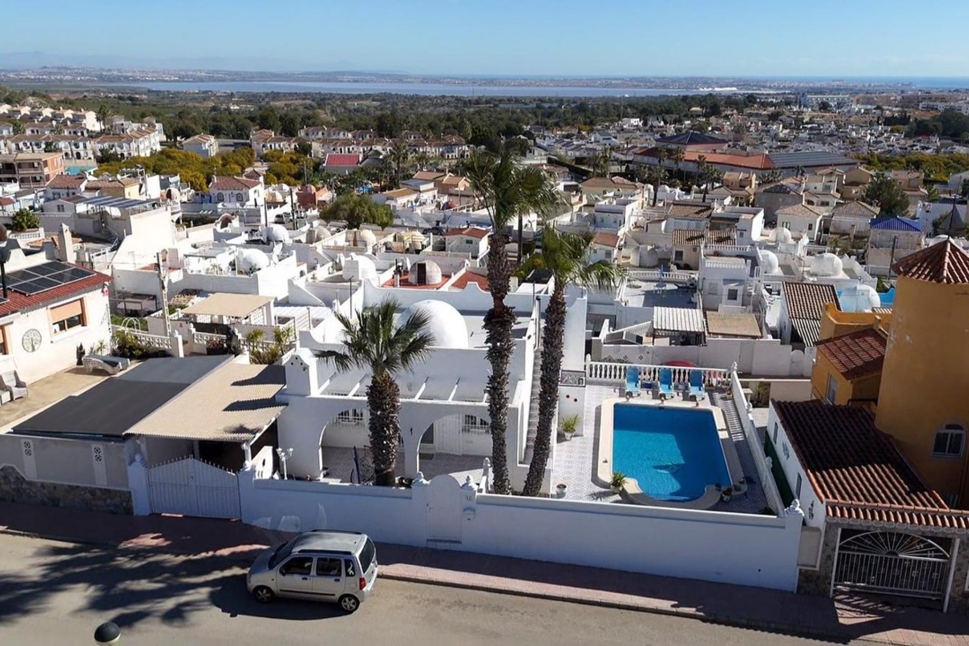 Wiederverkauf - Villa -
Villamartin - Costa Blanca