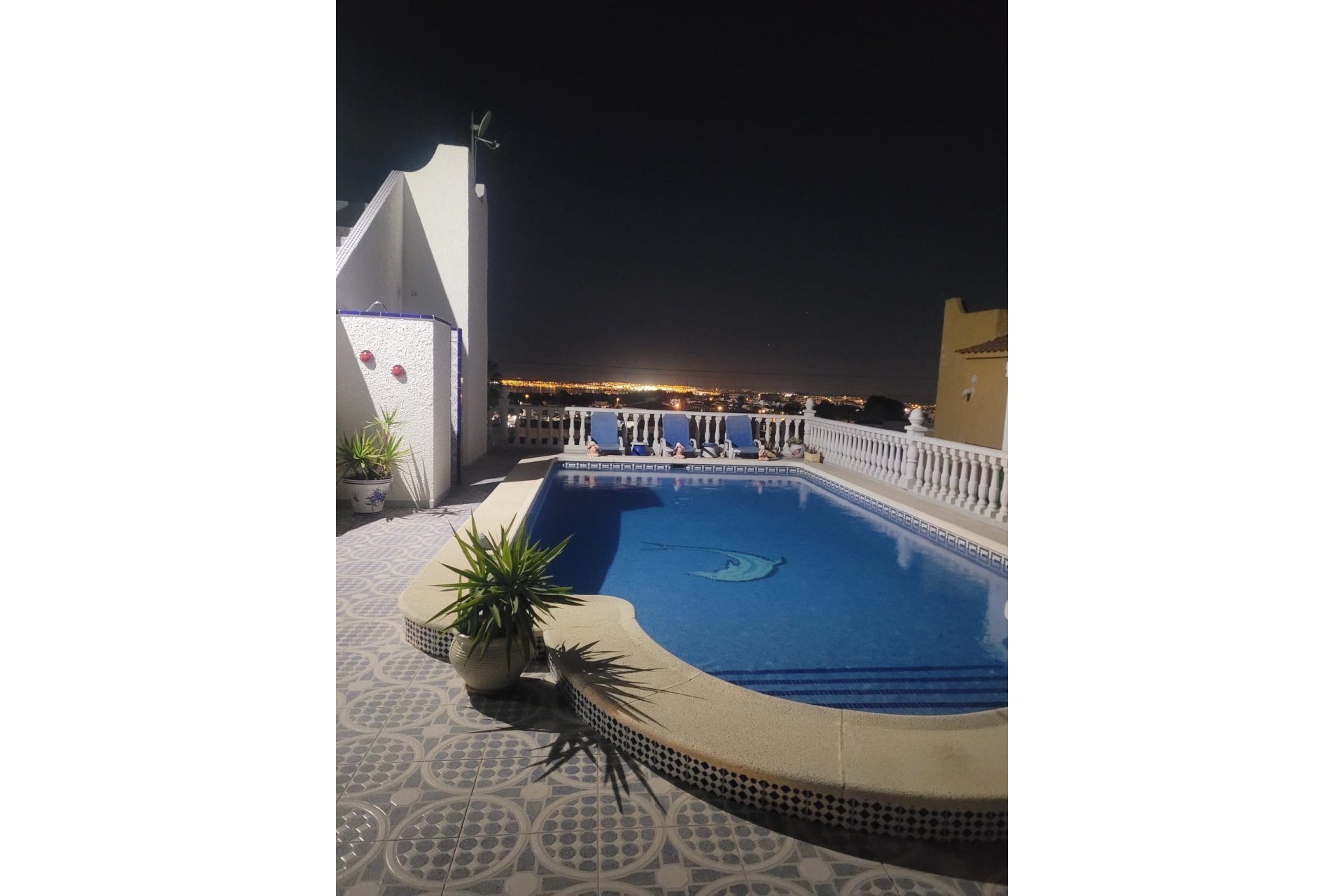 Wiederverkauf - Villa -
Villamartin - Costa Blanca