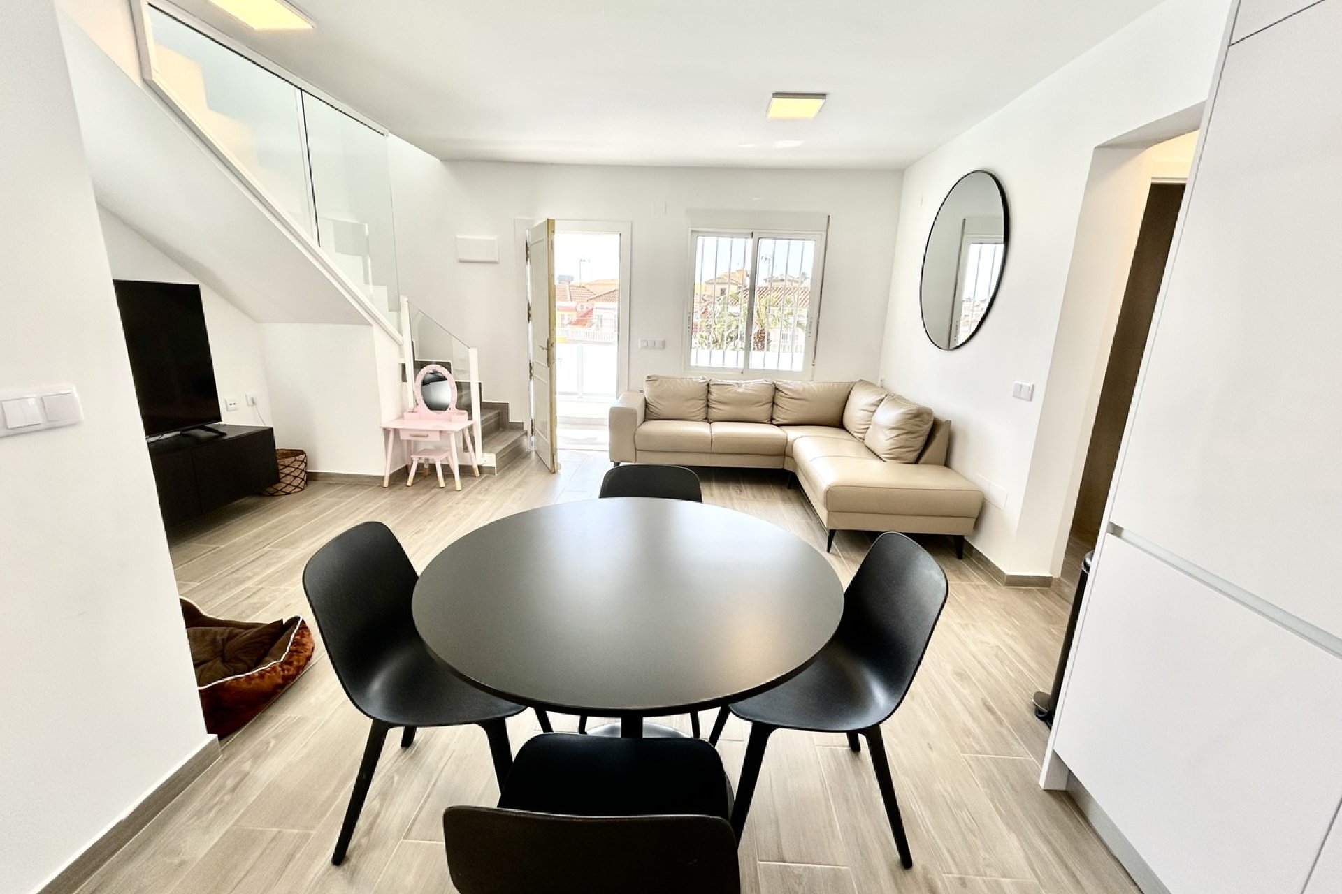 Wiederverkauf - Villa -
Villamartin - Costa Blanca