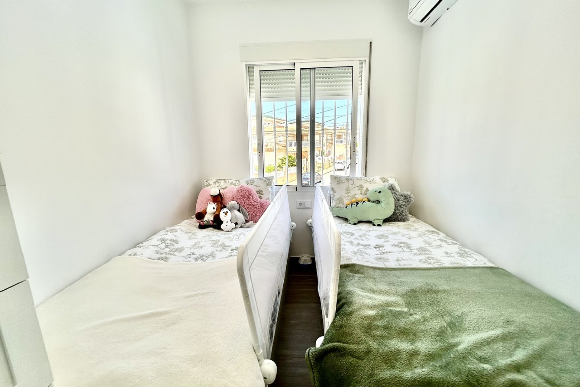 Wiederverkauf - Villa -
Villamartin - Costa Blanca