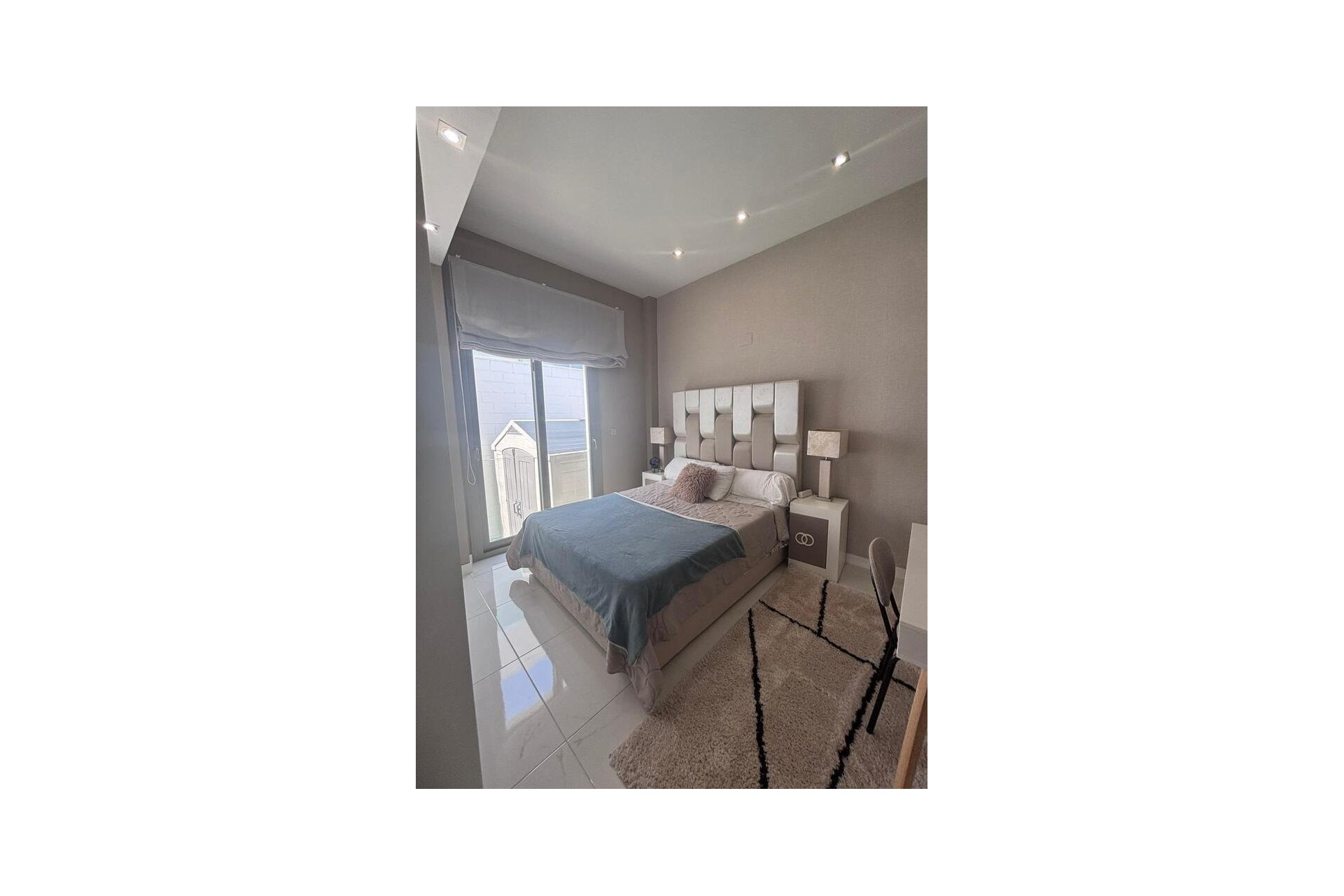 Wiederverkauf - Villa -
Villamartin - Costa Blanca