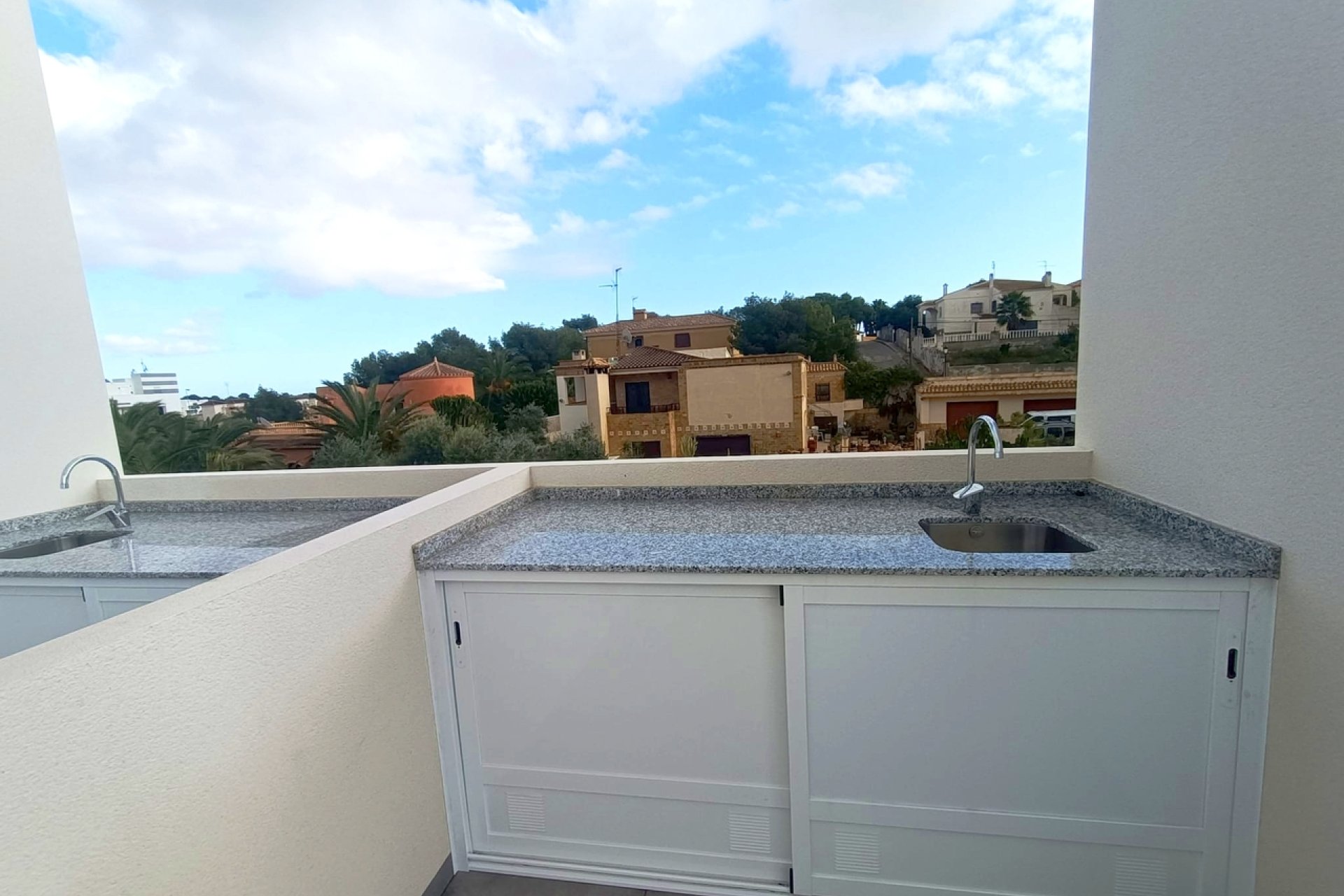 Wiederverkauf - Villa -
Villamartin - Costa Blanca