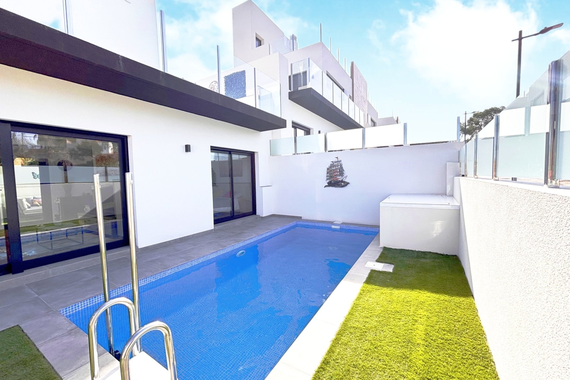 Wiederverkauf - Villa -
Villamartin - Costa Blanca