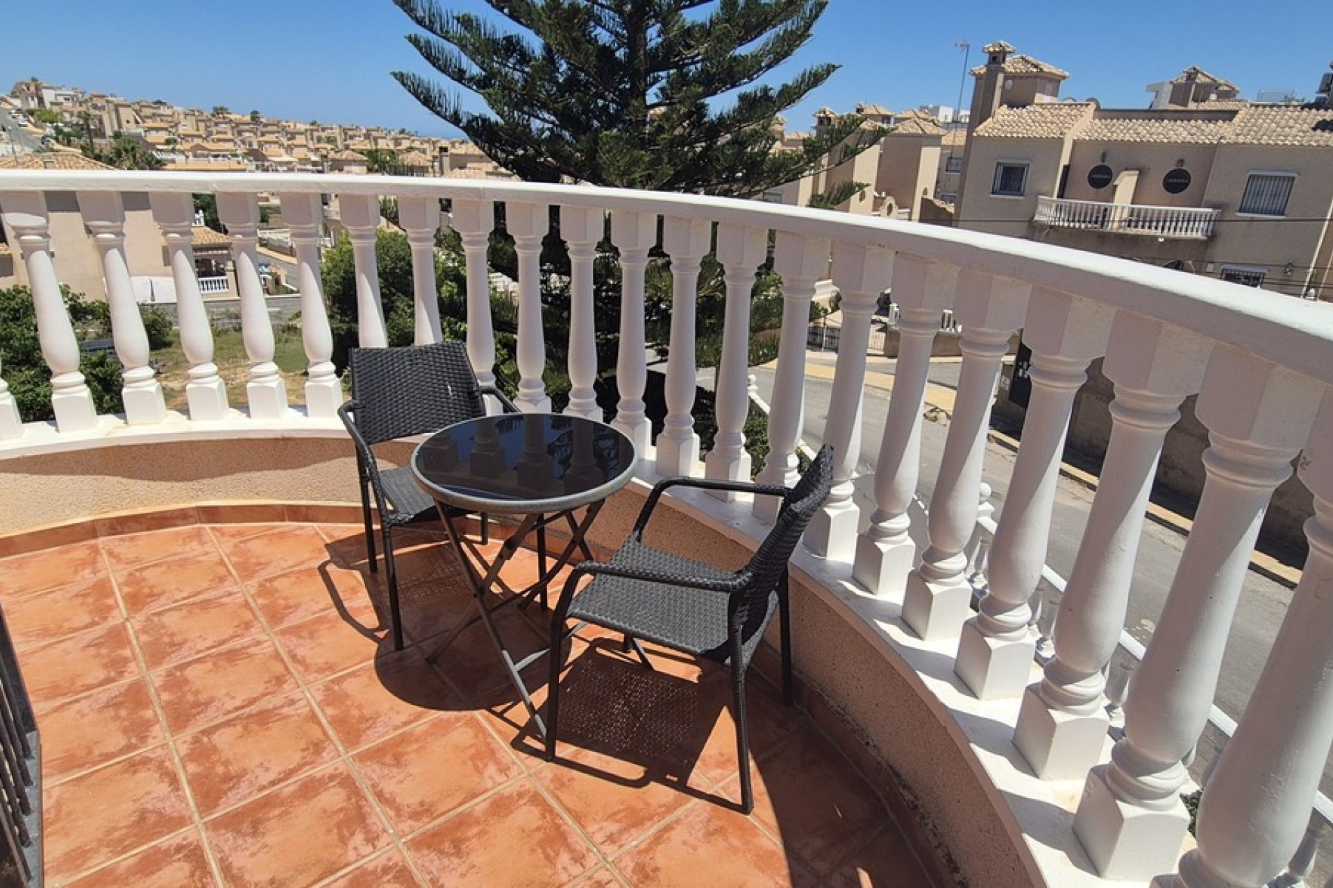 Wiederverkauf - Villa -
Villamartin - Costa Blanca