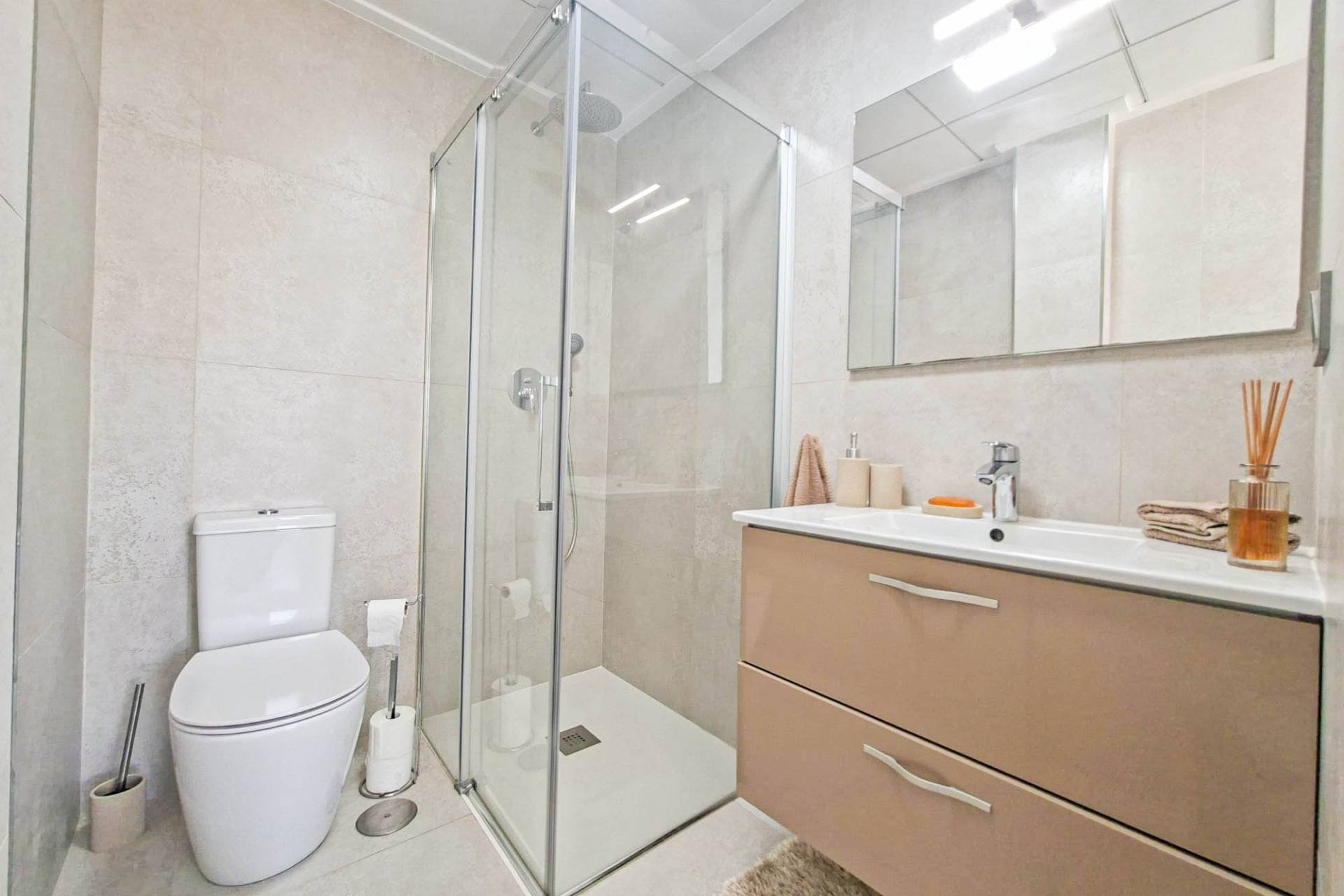 Wiederverkauf - Villa -
Villamartin - Costa Blanca