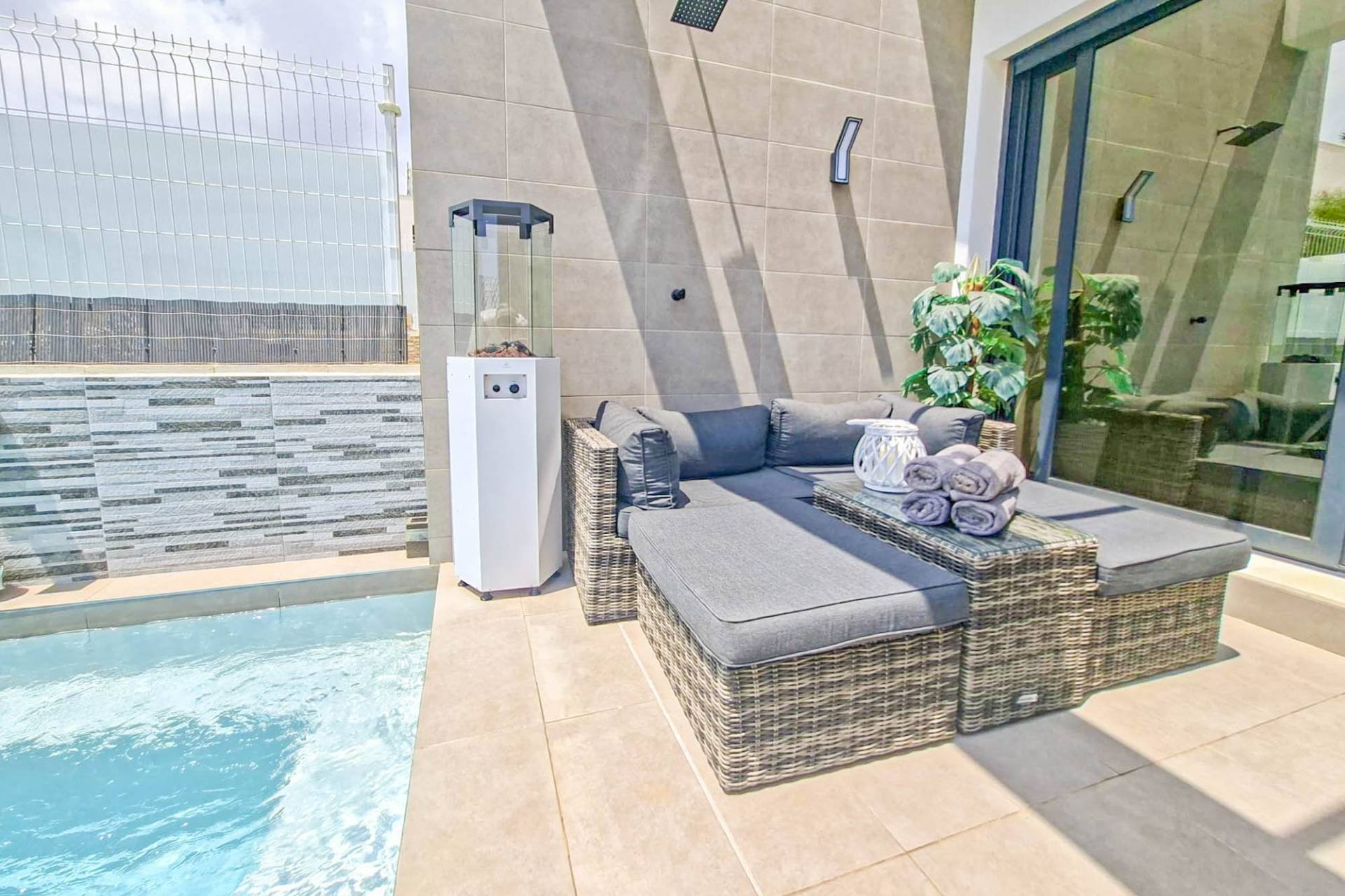 Wiederverkauf - Villa -
Villamartin - Costa Blanca