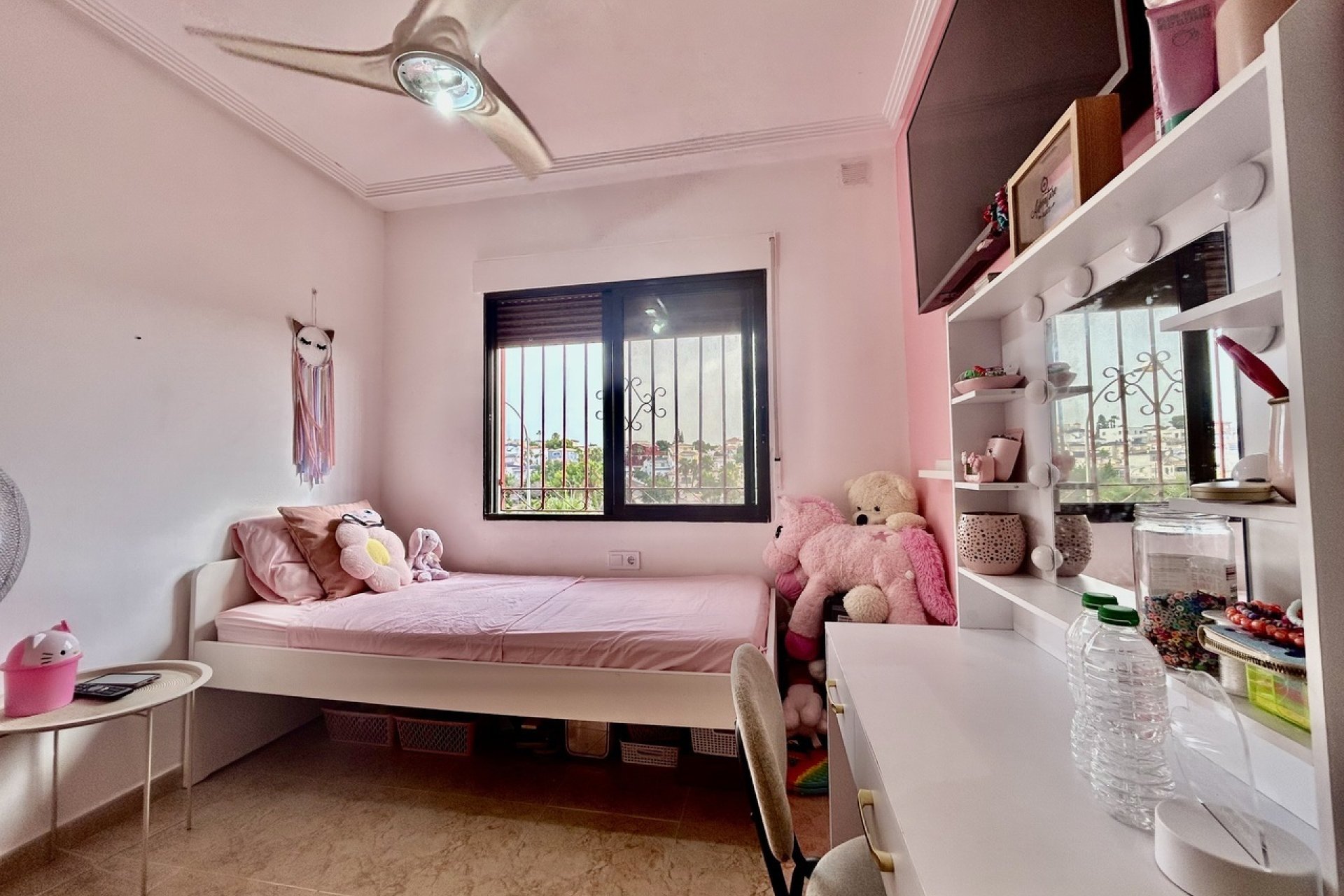 Wiederverkauf - Villa -
Villamartin - Costa Blanca