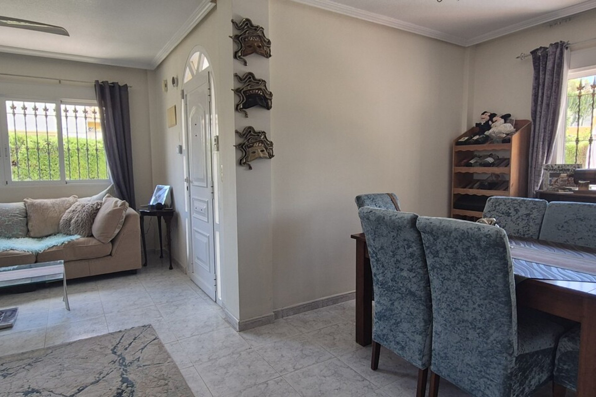 Wiederverkauf - Villa -
Villamartin - Costa Blanca