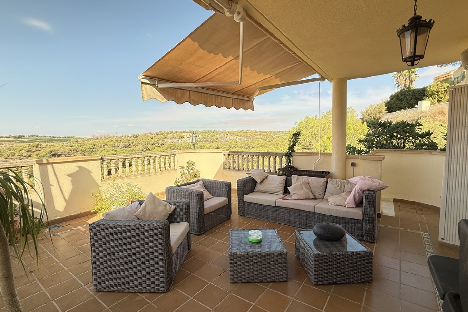 Wiederverkauf - Villa -
Villamartin - Costa Blanca