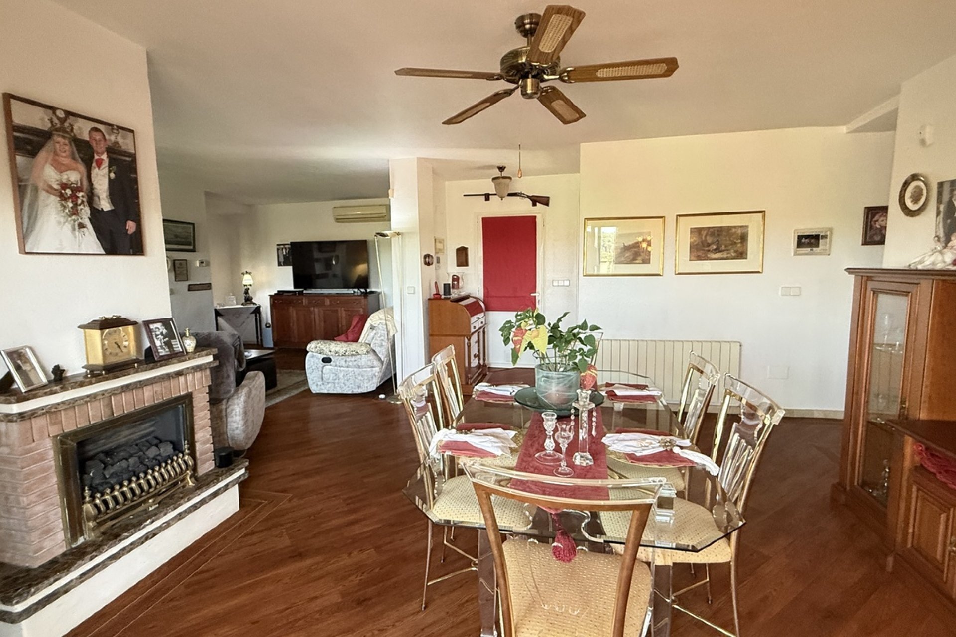 Wiederverkauf - Villa -
Villamartin - Costa Blanca