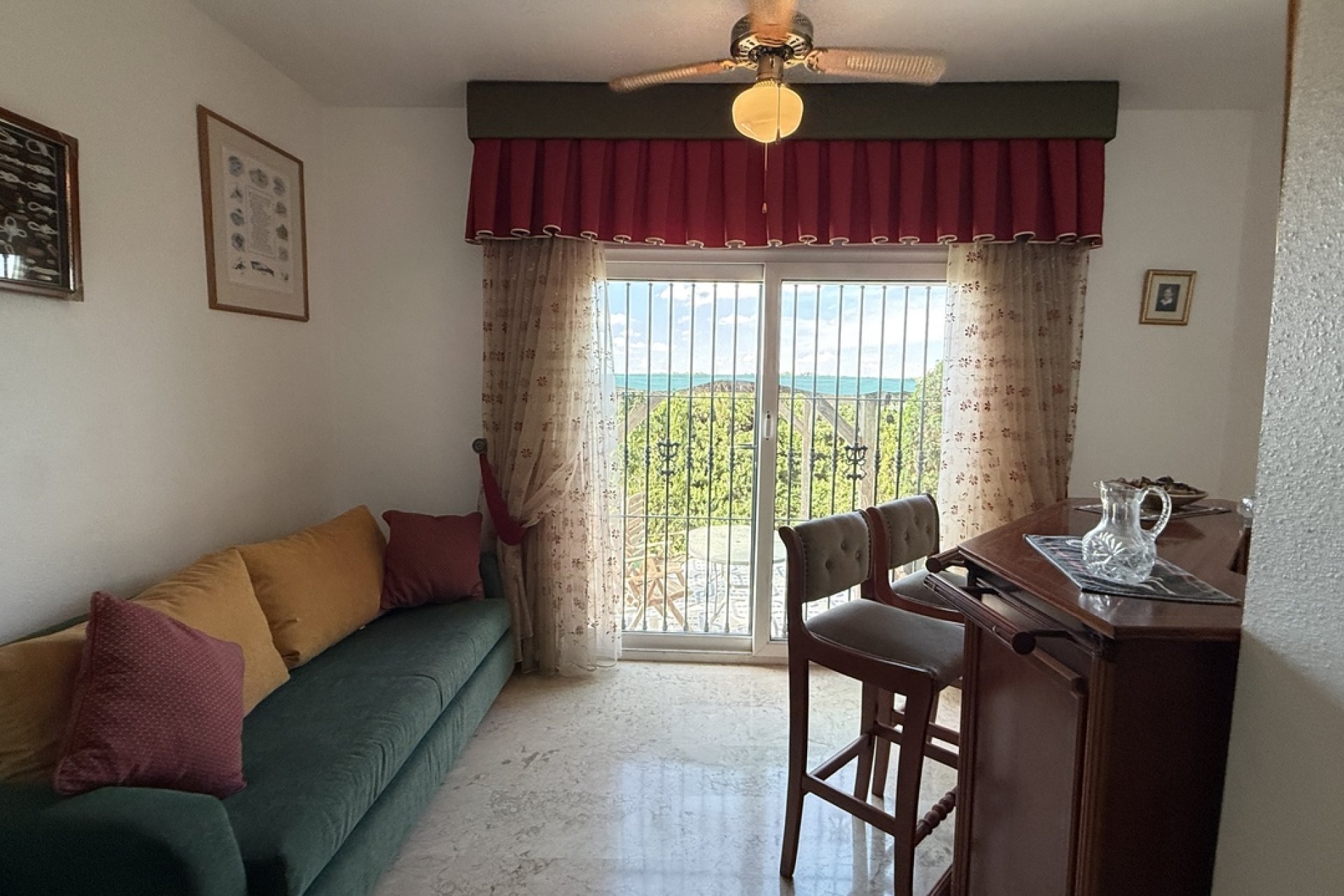 Wiederverkauf - Villa -
Villamartin - Costa Blanca