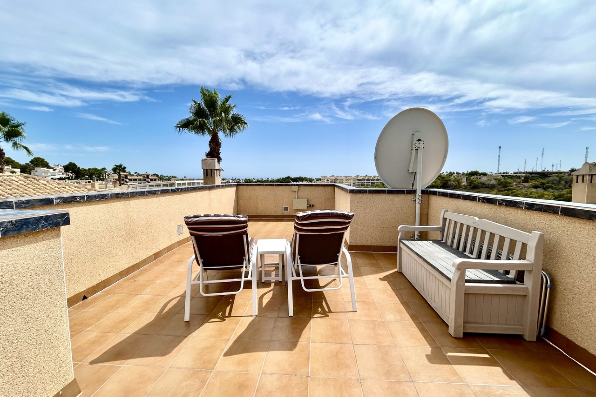 Wiederverkauf - Villa -
Villamartin - Costa Blanca