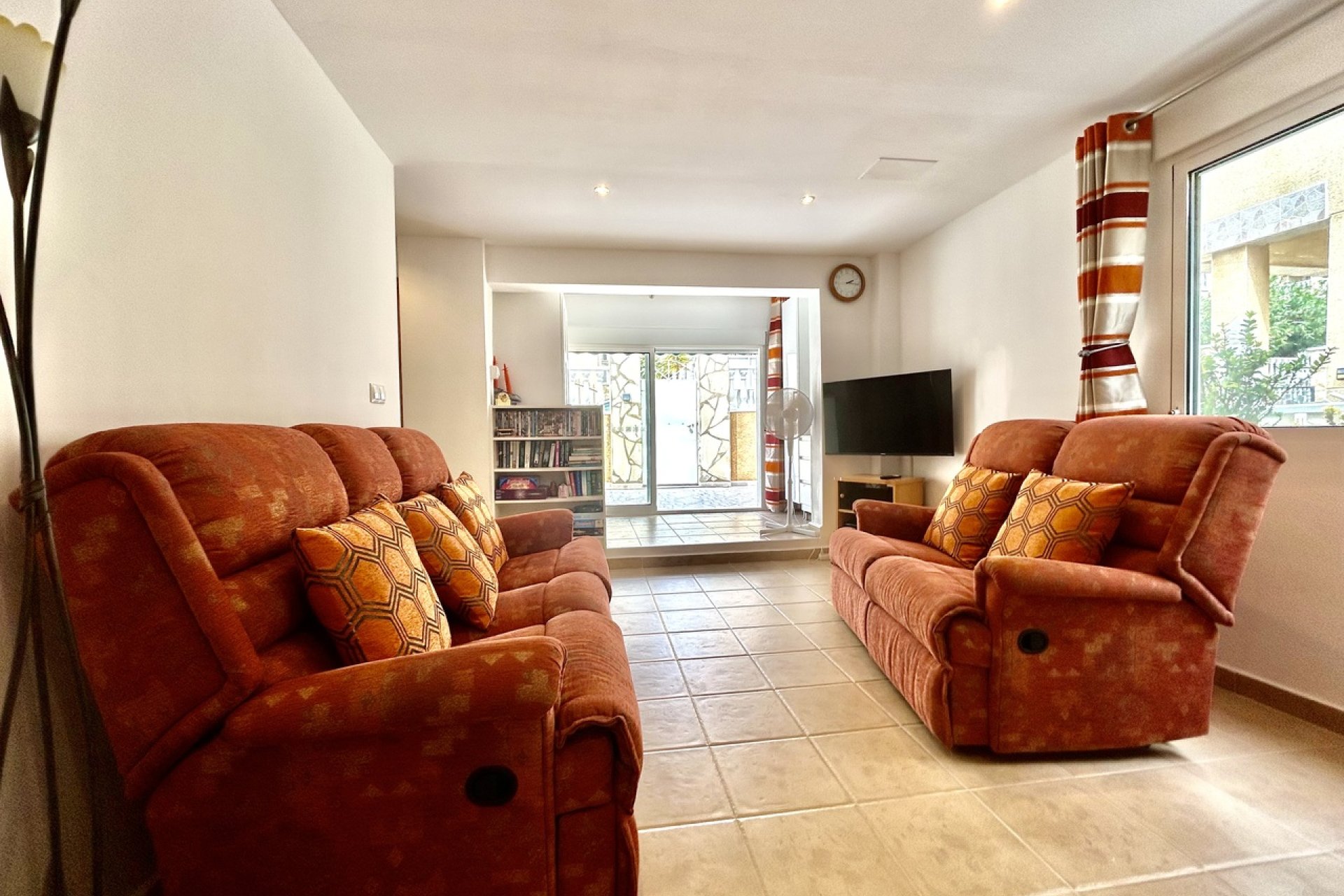 Wiederverkauf - Villa -
Villamartin - Costa Blanca
