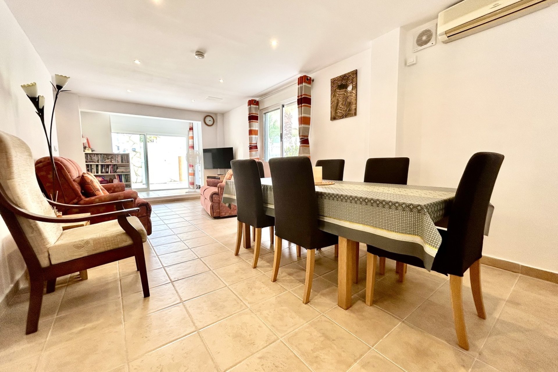 Wiederverkauf - Villa -
Villamartin - Costa Blanca