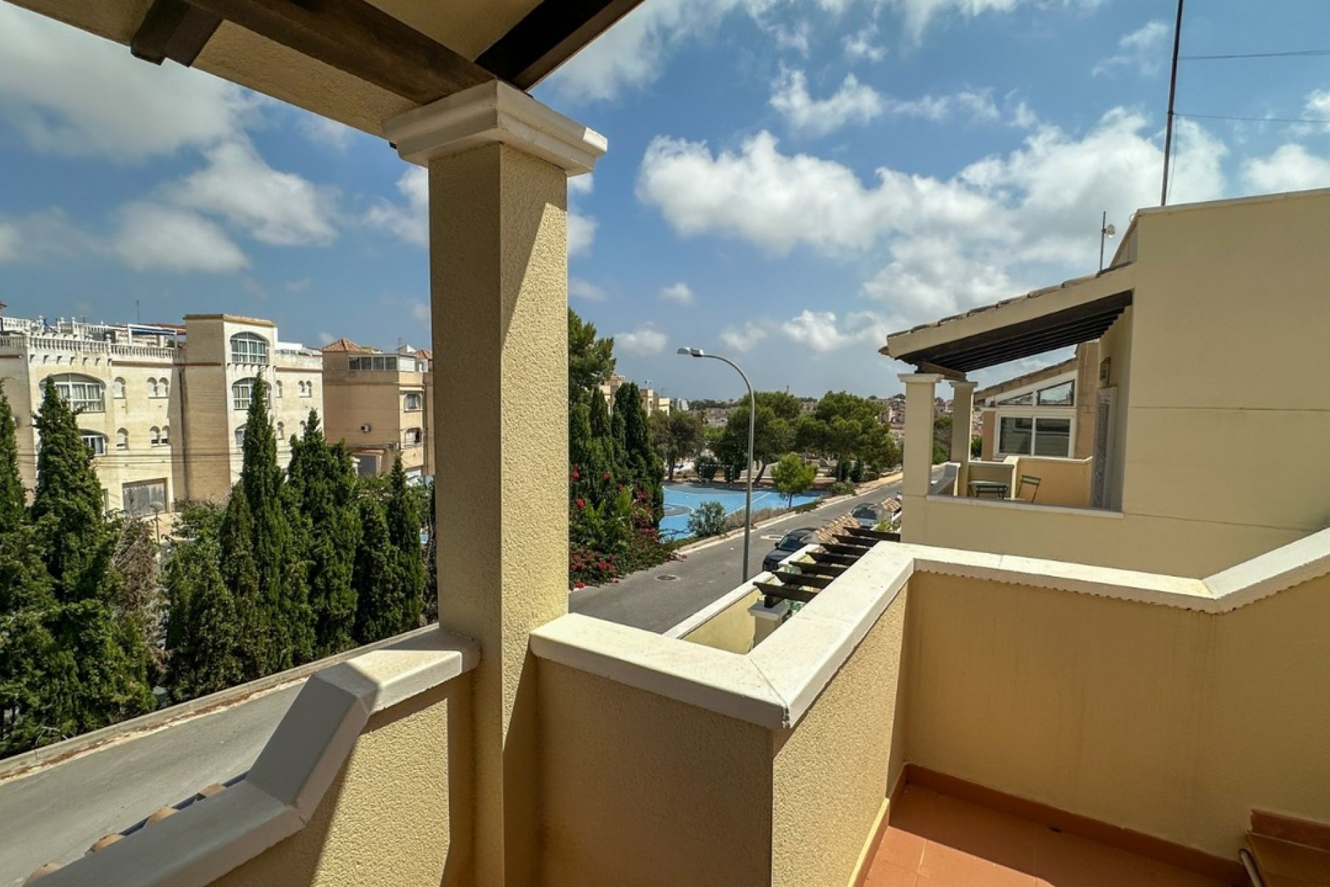 Wiederverkauf - Villa -
Villamartin - Costa Blanca
