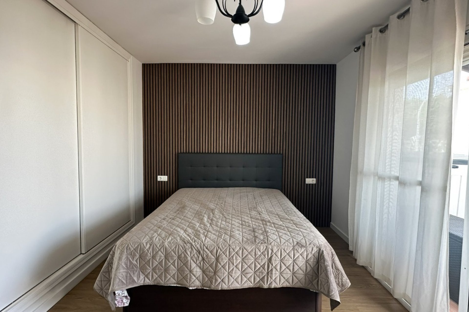 Wiederverkauf - Villa -
Villamartin - Costa Blanca