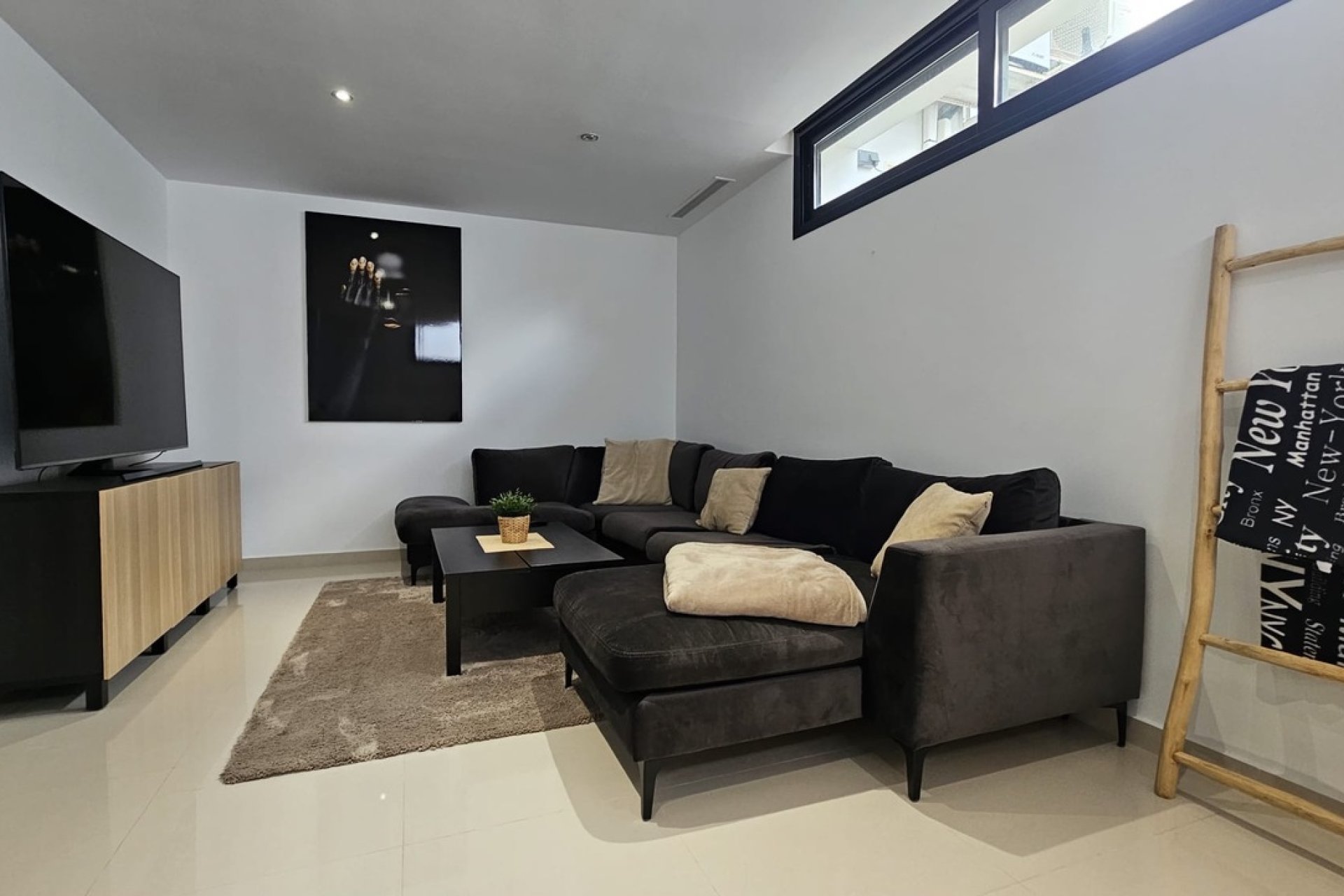 Wiederverkauf - Villa -
Villamartin - Costa Blanca