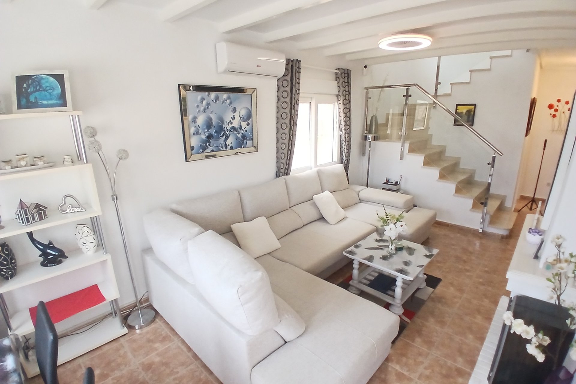 Wiederverkauf - Villa -
Villamartin - Costa Blanca