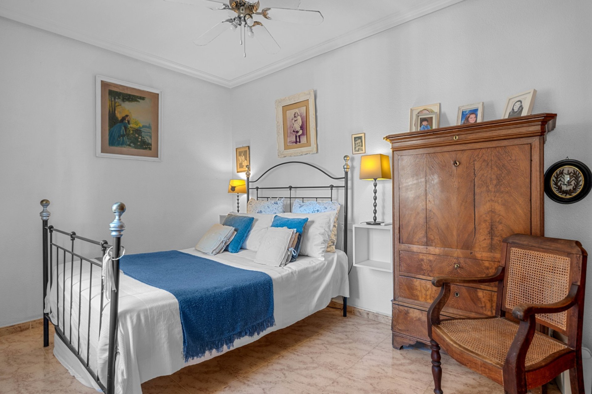 Wiederverkauf - Villa -
Villamartin - Costa Blanca