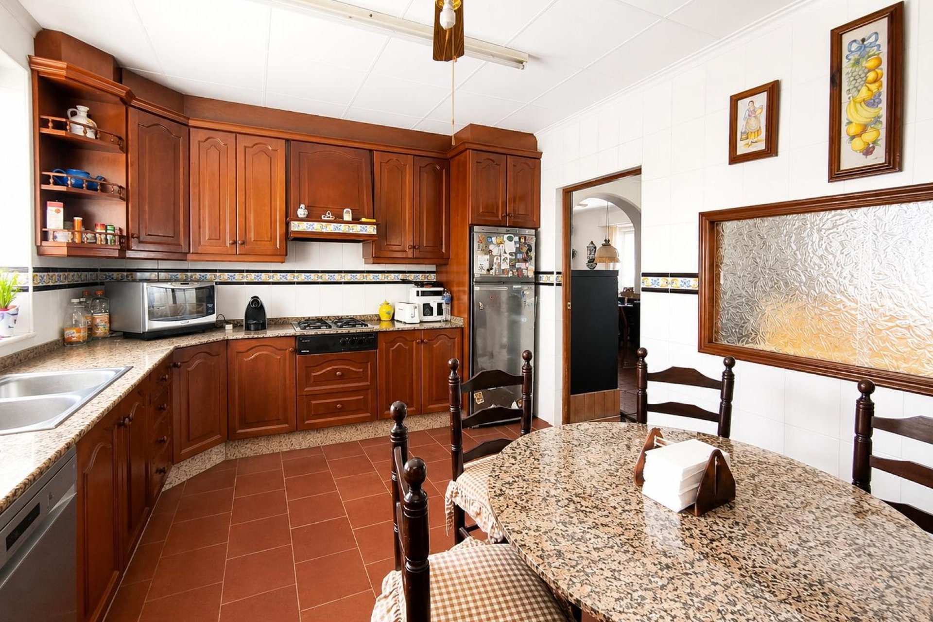 Wiederverkauf - Villa -
Villena - Inland