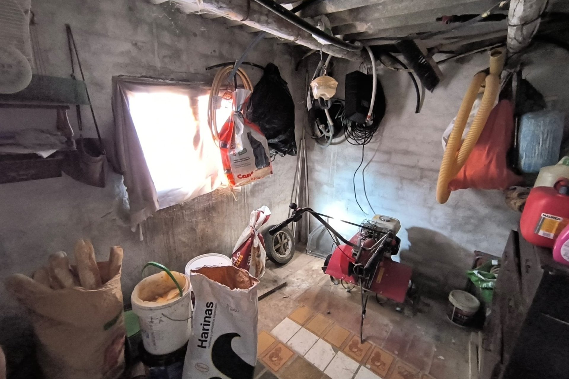 Wiederverkauf - Villa -
Yecla - Inland