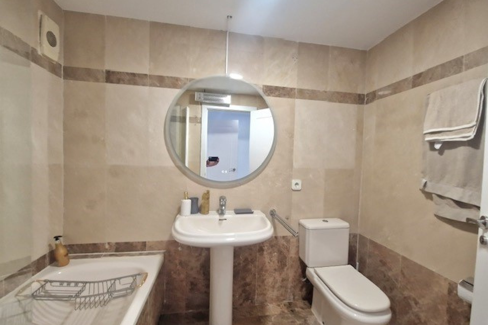 Wiederverkauf - Wohnung -
Albir - Costa Blanca
