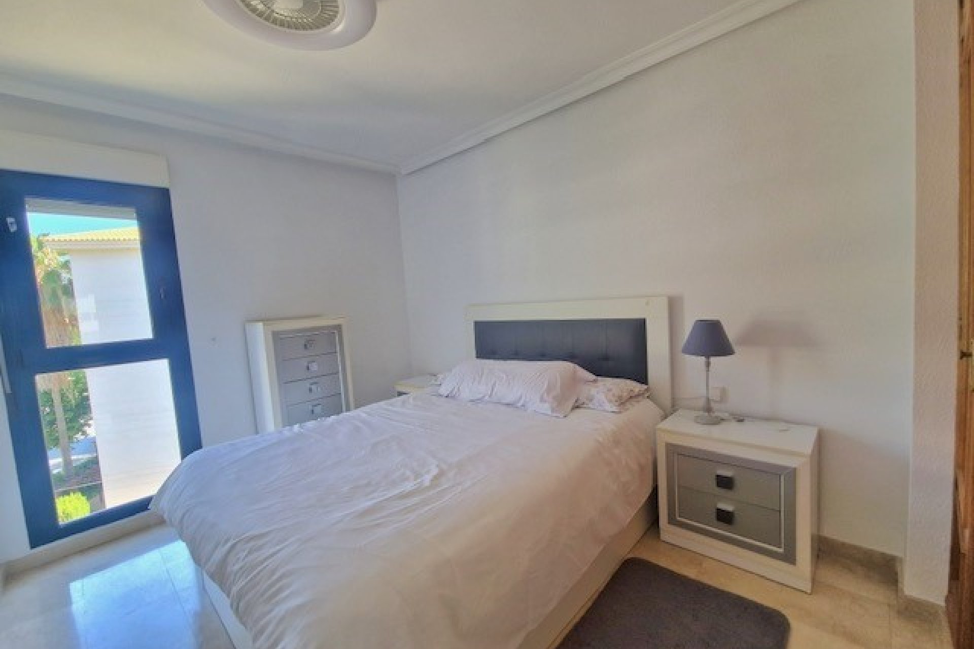 Wiederverkauf - Wohnung -
Albir - Costa Blanca