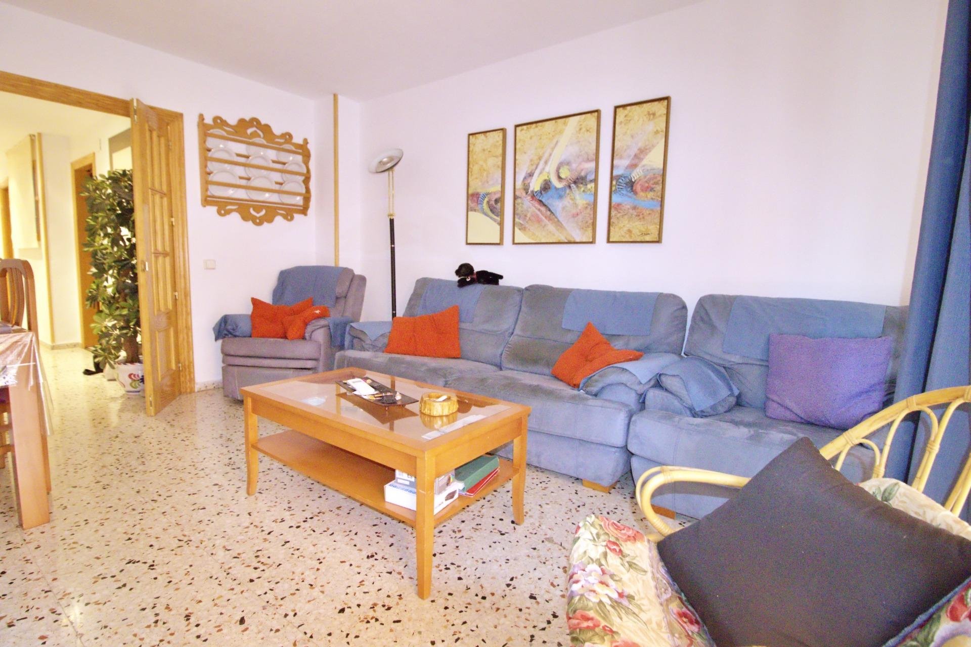 Wiederverkauf - Wohnung -
Alicante - Benalua