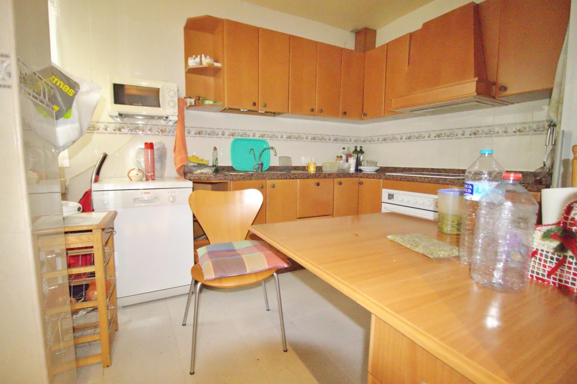 Wiederverkauf - Wohnung -
Alicante - Benalua