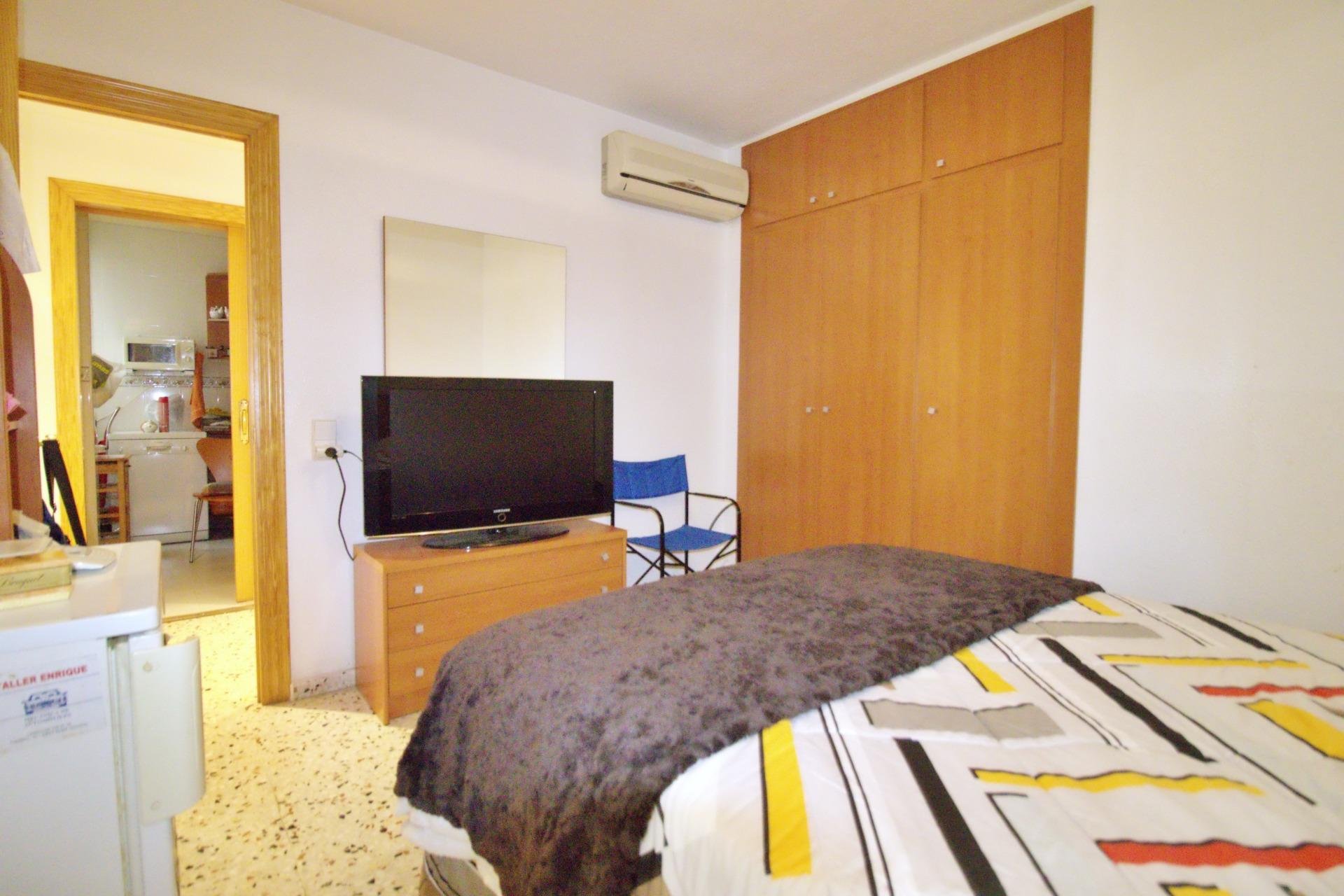 Wiederverkauf - Wohnung -
Alicante - Benalua