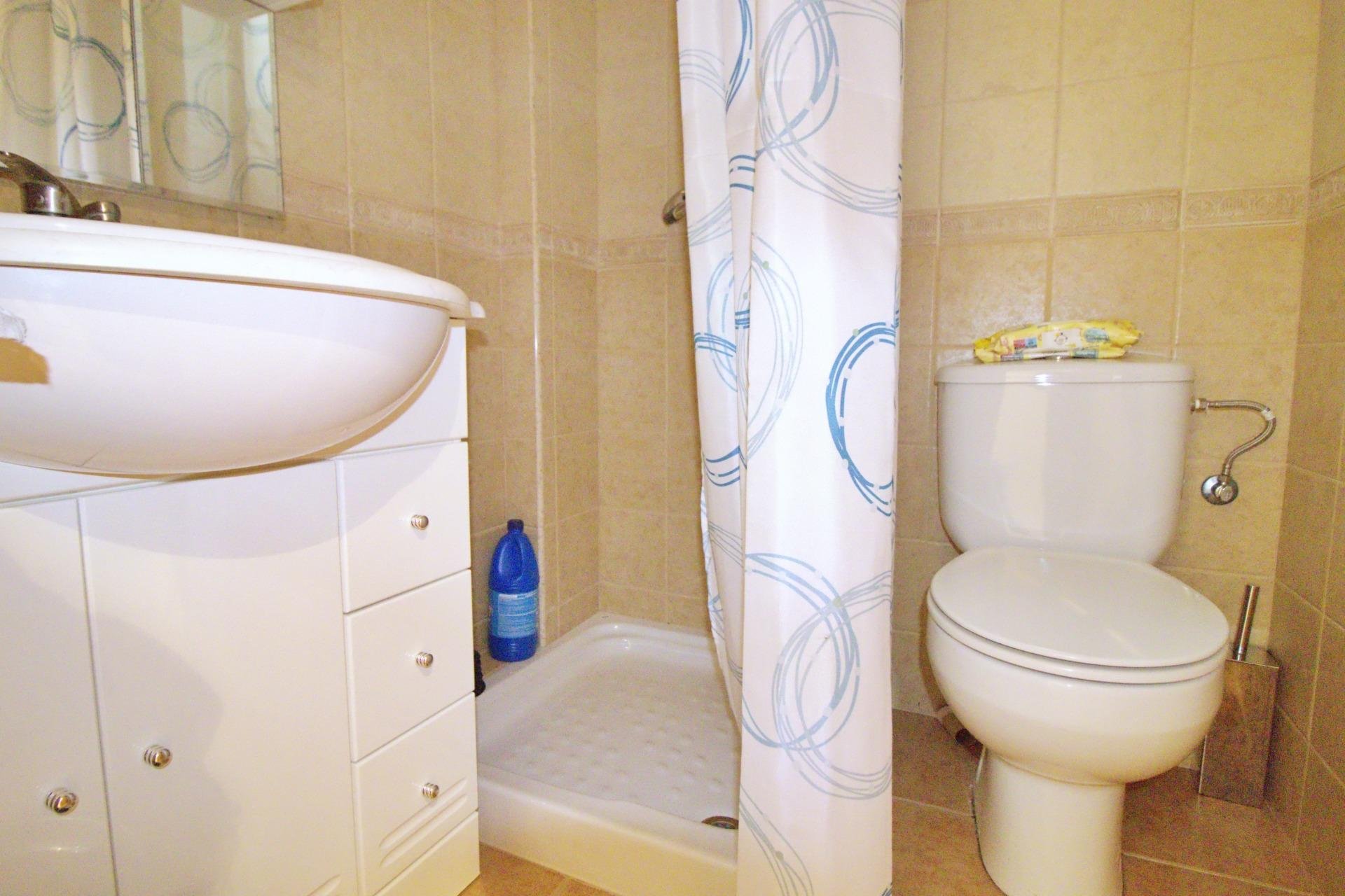 Wiederverkauf - Wohnung -
Alicante - Benalua
