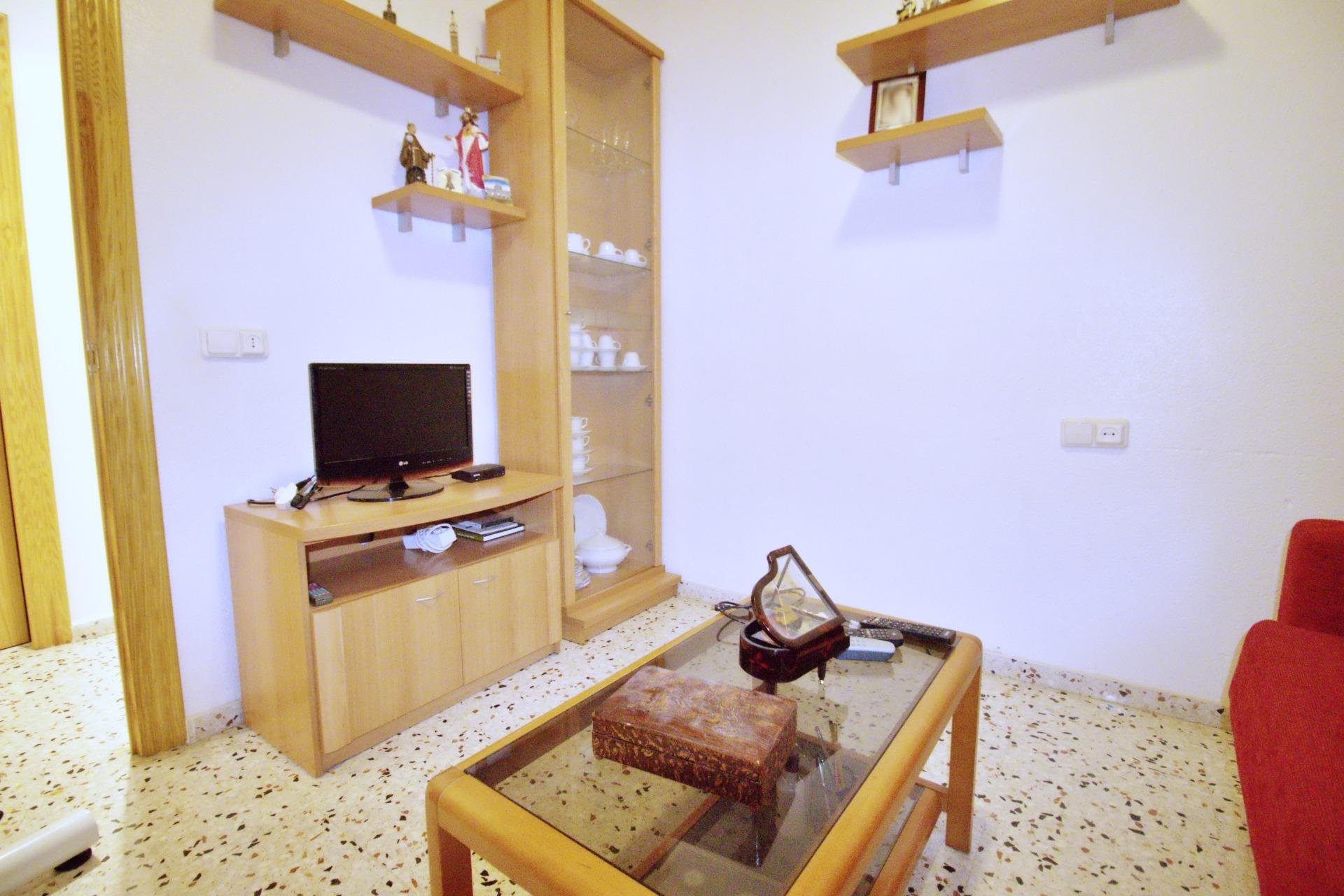 Wiederverkauf - Wohnung -
Alicante - Benalua