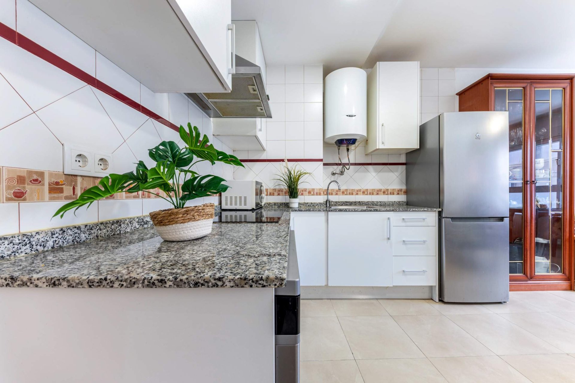 Wiederverkauf - Wohnung -
Alicante - Carolinas Bajas