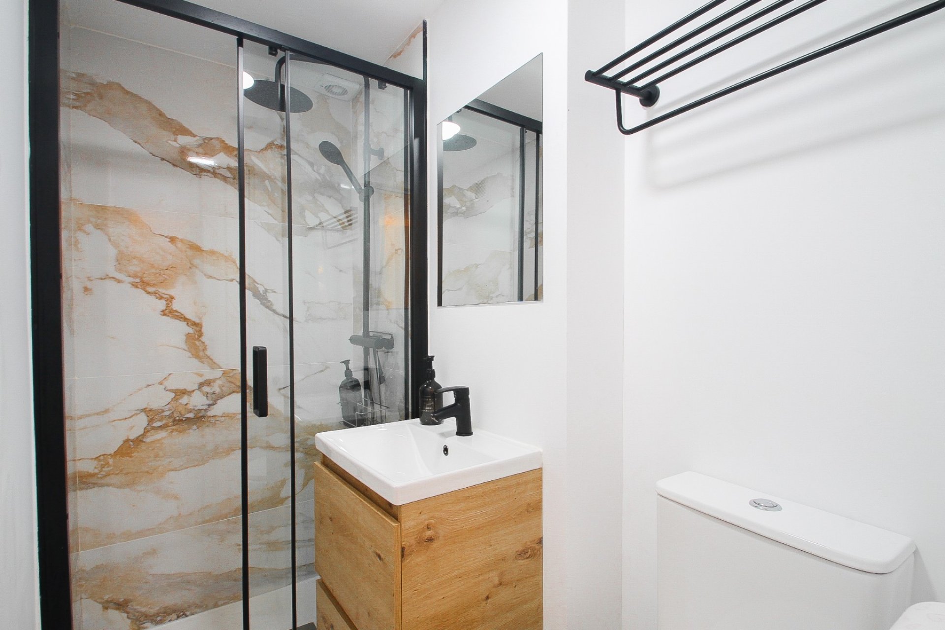 Wiederverkauf - Wohnung -
Alicante - Costa Blanca