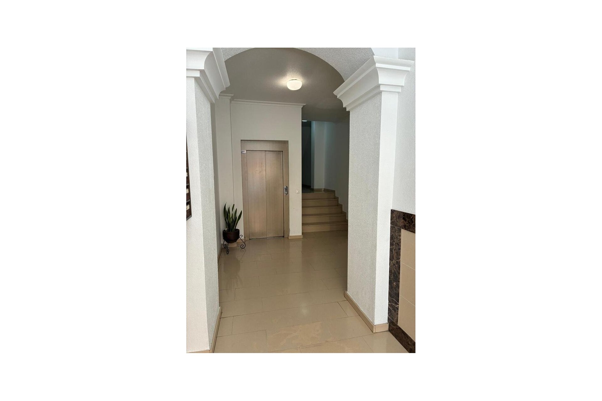 Wiederverkauf - Wohnung -
Almoradí - Costa Blanca