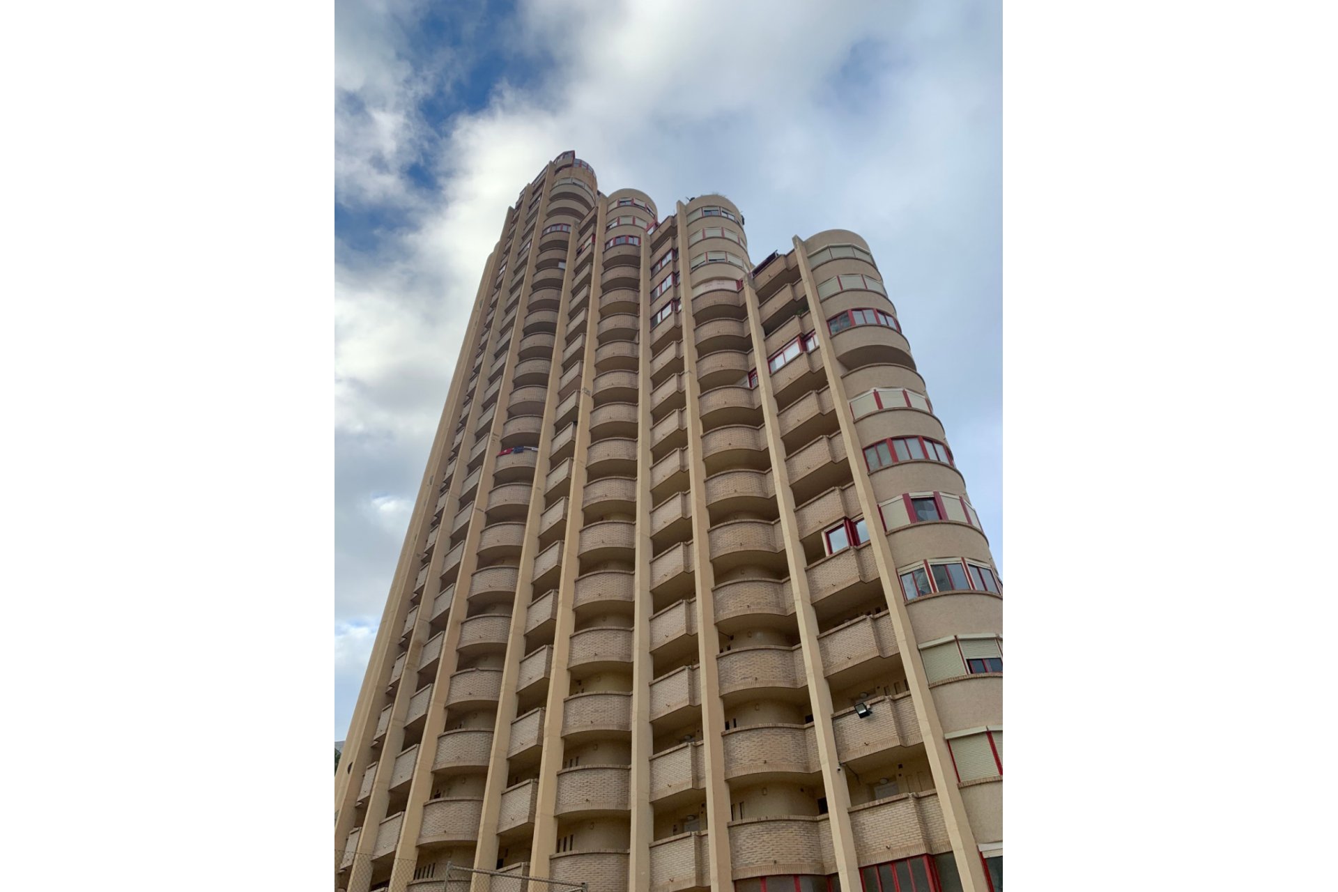 Wiederverkauf - Wohnung -
Benidorm - Costa Blanca
